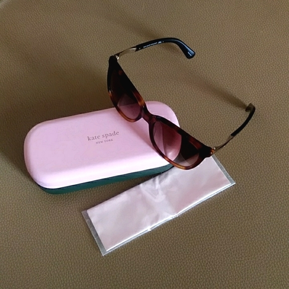 ✨HOST PICK!! ✨ NWT Kate Spade Sunglasses main image 6